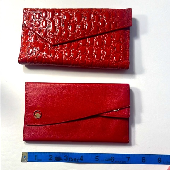 UC Red Wallet Set Vintage Elegant Red Crocodile Embossed - Picture 2 of 5